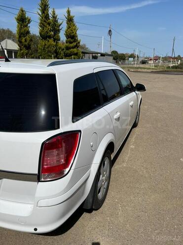 Opel Astra 2010, 209,000 km - 1.4 л - Astara