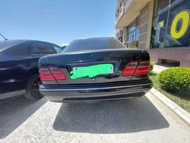 Mercedes E 240 2000, 398,000 km - 2.4 l - Bakı