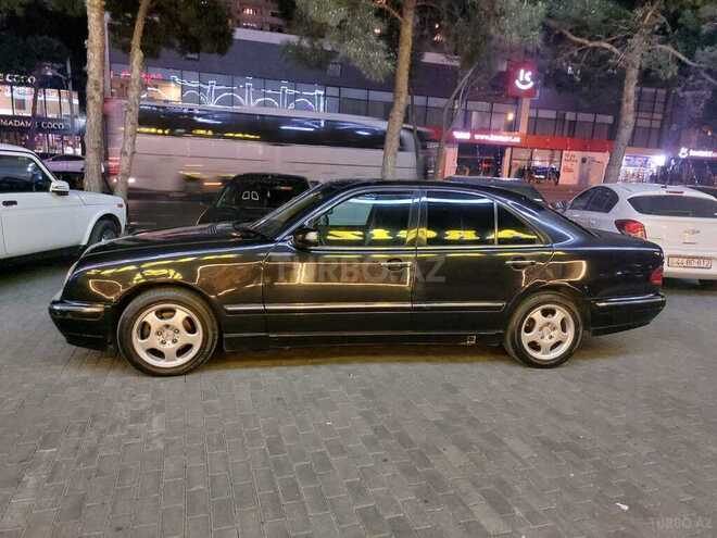 Mercedes E 240 2000, 398,000 km - 2.4 l - Bakı
