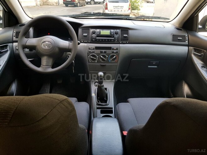 Toyota Corolla 2004, 192,000 km - 1.4 l - Bakı
