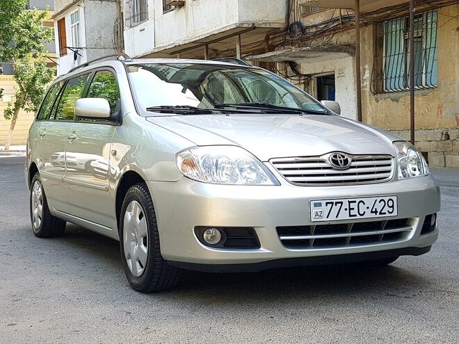 Toyota Corolla 2004, 192,000 km - 1.4 l - Bakı