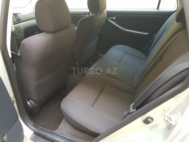 Toyota Corolla 2004, 192,000 km - 1.4 l - Bakı
