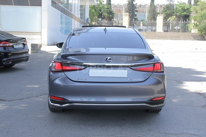 Lexus ES 300h 2021, 14,000 km - 3.0 l - Bakı