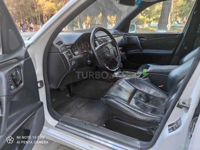 Mercedes E 220 1999, 361,458 km - 2.2 л - Bakı