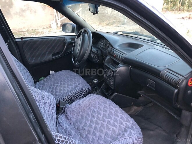 Opel Astra 1995, 420,000 km - 1.6 l - Bakı