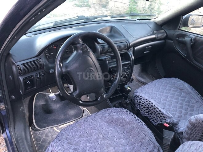Opel Astra 1995, 420,000 km - 1.6 l - Bakı