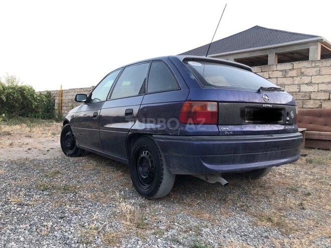 Opel Astra 1995, 420,000 km - 1.6 l - Bakı