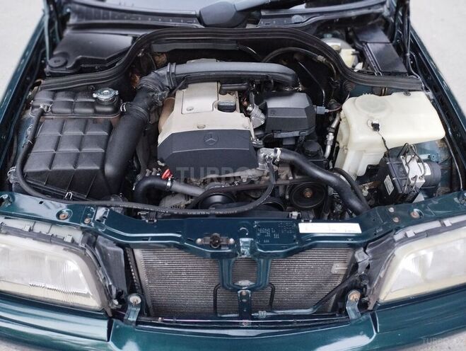 Mercedes C 180 1997, 272,000 km - 1.8 l - Sumqayıt
