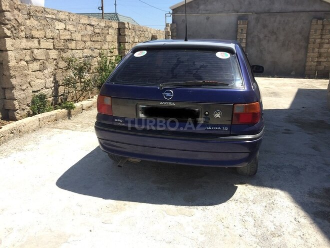Opel Astra 1995, 420,000 km - 1.6 l - Bakı