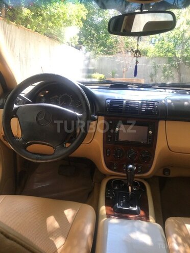 Mercedes ML 320 1999, 279,000 km - 3.2 л - Yevlax