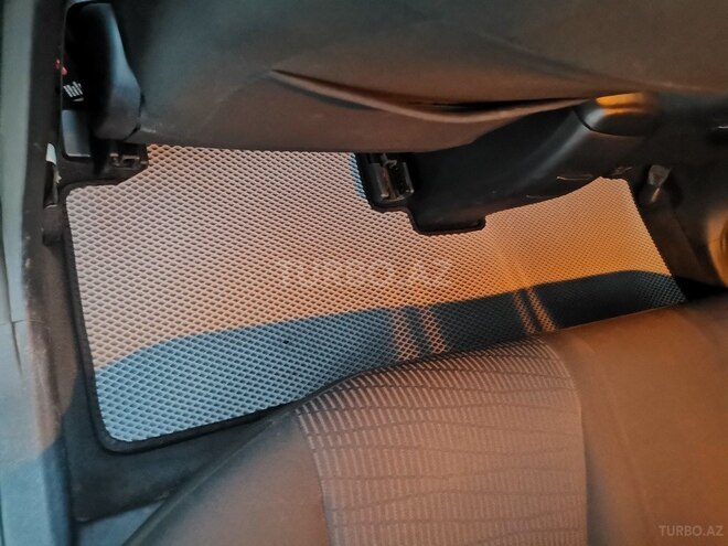 Toyota Avensis 2009, 400,000 km - 2.0 l - Qəbələ