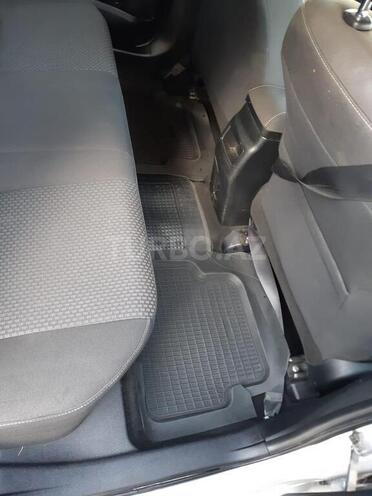 Toyota Corolla 2014, 140,000 km - 1.6 l - Bakı
