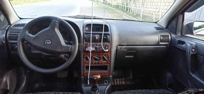 Opel Astra 1998, 380,000 km - 1.6 l - Quba