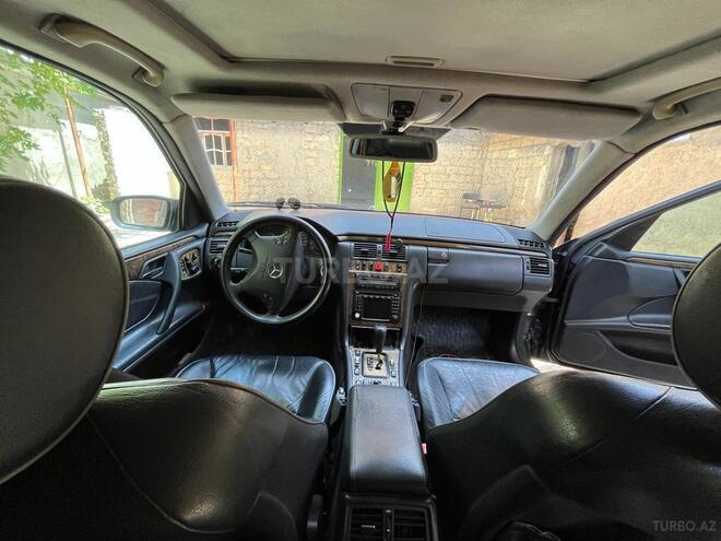 Mercedes E 200 2000, 285,172 km - 2.0 l - Bakı