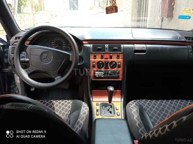 Mercedes E 200 1997, 411,000 km - 0.2 л - Bakı