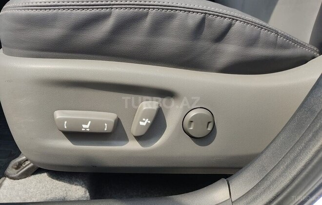 Toyota Prius 2012, 124,000 km - 1.8 л - Bakı