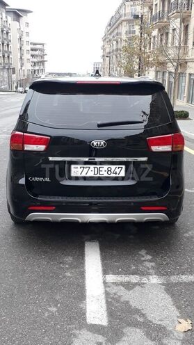 Kia Carnival 2015, 180,000 km - 2.2 l - Bakı