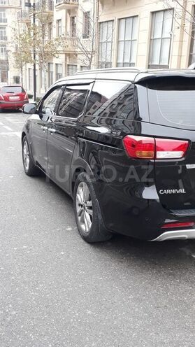 Kia Carnival 2015, 180,000 km - 2.2 l - Bakı