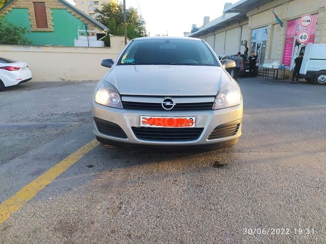 Opel Astra 2005, 166,000 km - 1.4 l - Bakı