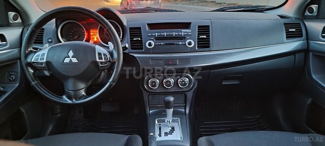 Mitsubishi Lancer 2010, 130,000 km - 2.0 l - Bakı