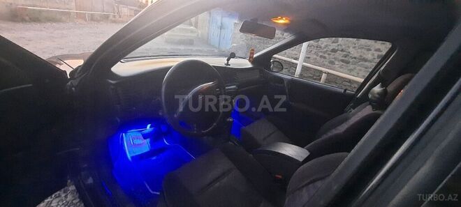 Opel Vectra 1997, 296,000 km - 2.0 l - Gəncə