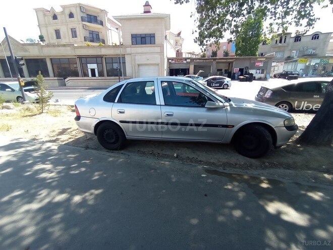Opel Vectra 1997, 345,000 km - 1.6 л - Bakı