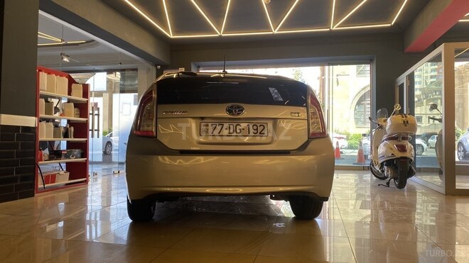 Toyota Prius 2014, 145,000 km - 1.8 l - Bakı