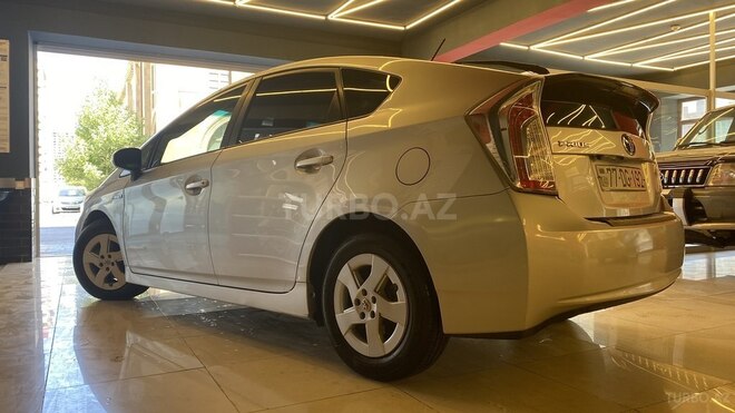 Toyota Prius 2014, 145,000 km - 1.8 l - Bakı