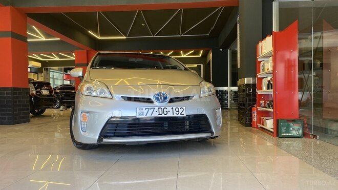 Toyota Prius 2014, 145,000 km - 1.8 l - Bakı