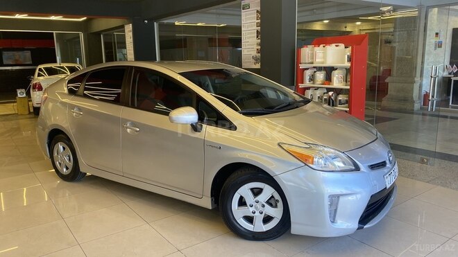 Toyota Prius 2014, 145,000 km - 1.8 l - Bakı