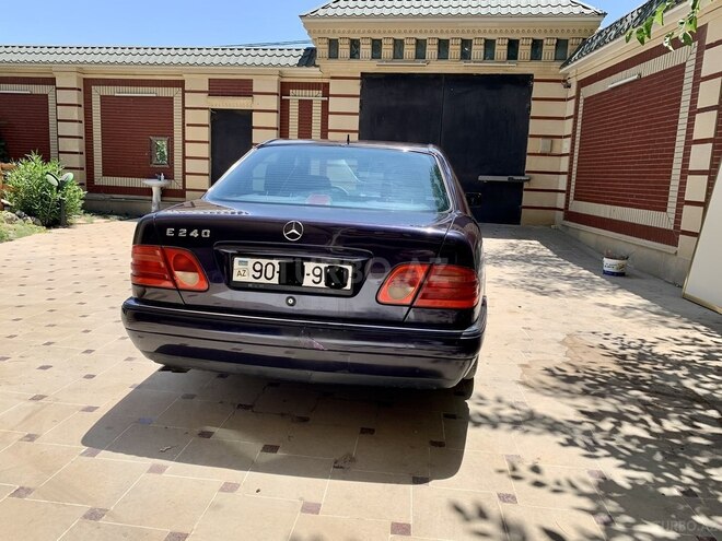 Mercedes E 240 1998, 300,000 km - 2.4 л - Bakı