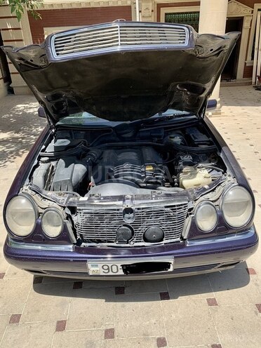 Mercedes E 240 1998, 300,000 km - 2.4 л - Bakı