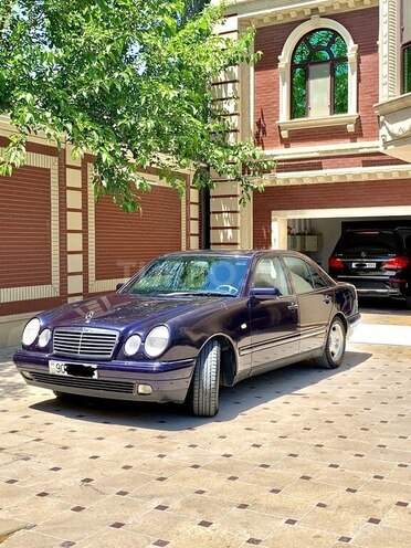 Mercedes E 240 1998, 300,000 km - 2.4 л - Bakı