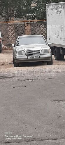 Mercedes E 220 1994, 340,000 km - 2.2 l - Bakı