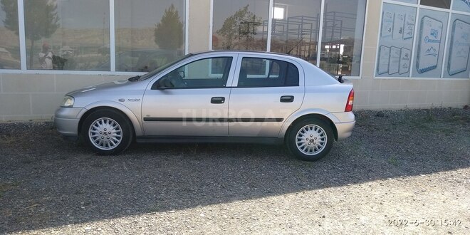 Opel Astra 2006, 195,000 km - 1.4 l - Mingəçevir