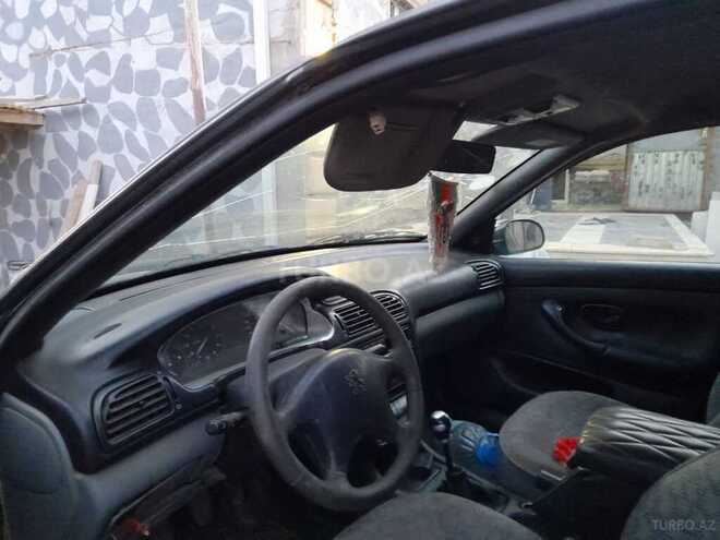 Peugeot 406 1995, 200,000 km - 2.0 l - Bakı