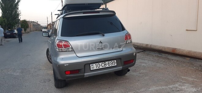 Mitsubishi Outlander 2003, 403,000 km - 2.4 l - Bakı