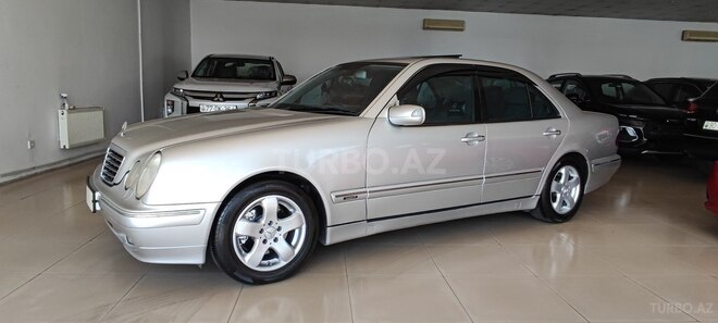 Mercedes E 280 2000, 218,000 km - 2.8 l - Bakı