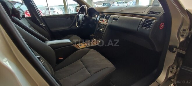 Mercedes E 280 2000, 218,000 km - 2.8 l - Bakı