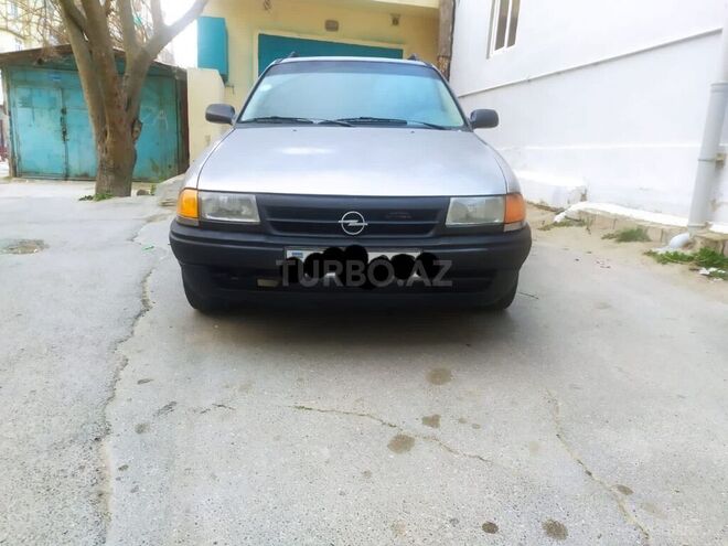 Opel Astra 1992, 221,283 km - 1.6 l - Qax