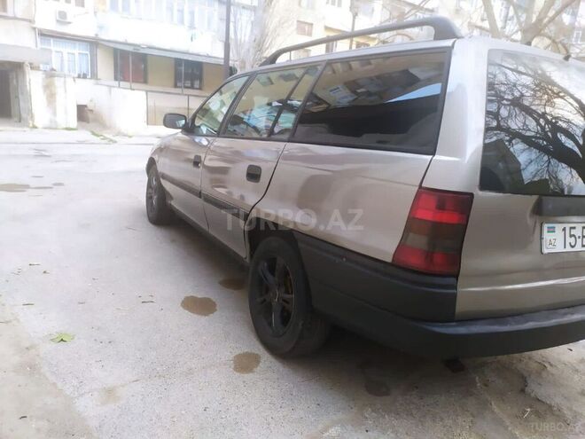 Opel Astra 1992, 221,283 km - 1.6 l - Qax