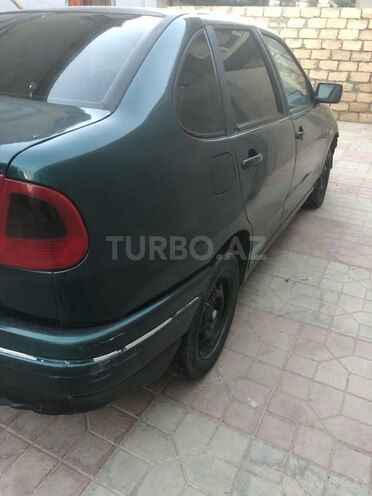 Volkswagen Polo 1995, 225,887 km - 1.6 l - Sumqayıt