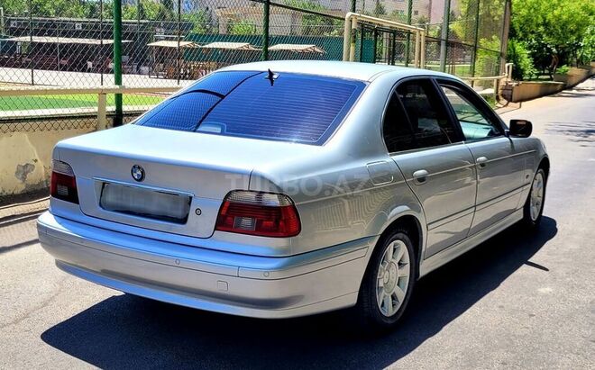 BMW 520 2002, 300,000 km - 2.0 l - Bakı