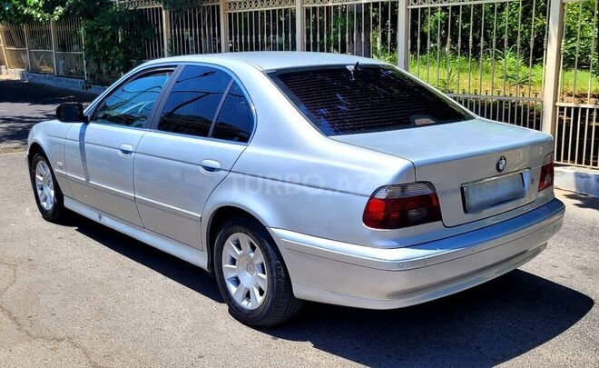 BMW 520 2002, 300,000 km - 2.0 l - Bakı