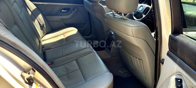 BMW 520 2002, 300,000 km - 2.0 l - Bakı