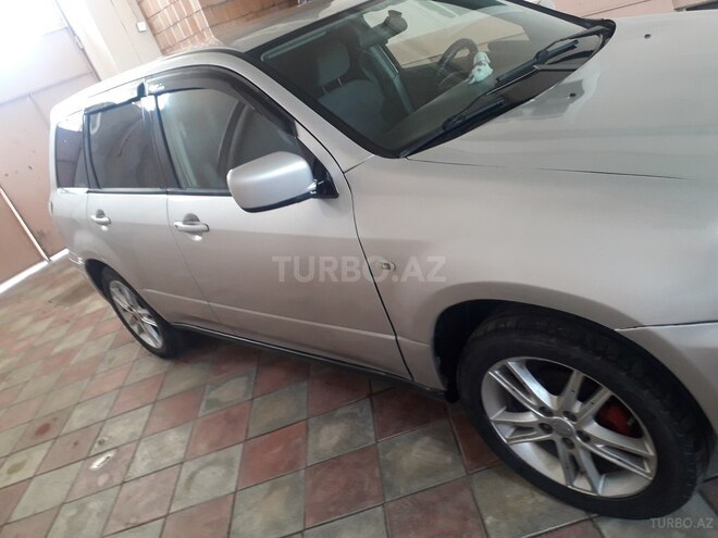 Mitsubishi Airtrek 2002, 335,820 km - 2.0 l - Gəncə