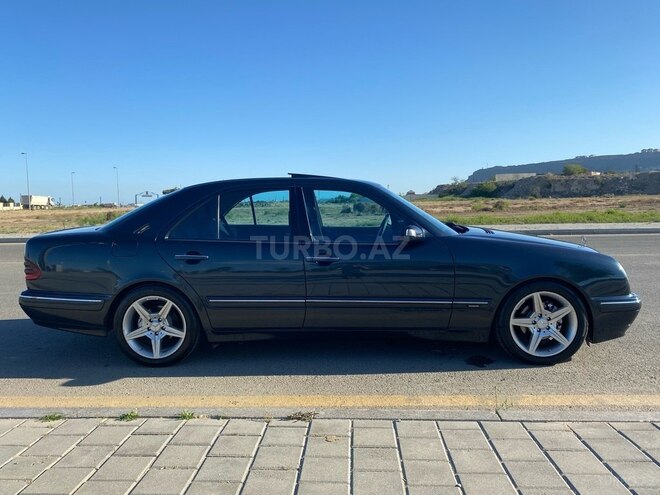 Mercedes E 220 2000, 690,000 km - 2.2 l - Bakı