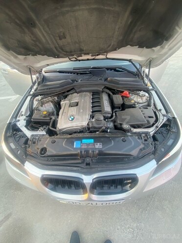 BMW 525 2006, 175,000 km - 2.5 l - Bakı