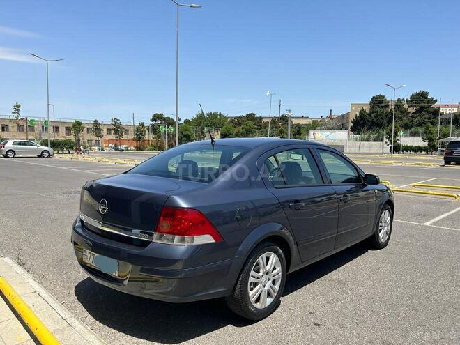 Opel Astra 2006, 202,000 km - 1.3 l - Bakı