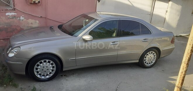 Mercedes E 220 2002, 384,568 km - 2.2 l - Bakı
